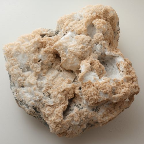 Iranian gypsum